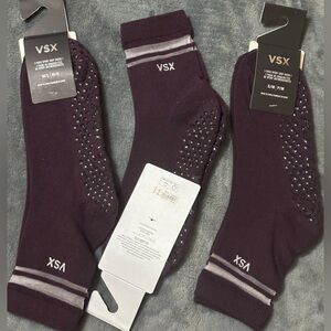 Victoria’s Secret New w/Tags VSX Sport Grip Socks $25
2 pairs : S/M
1 pair: M/L